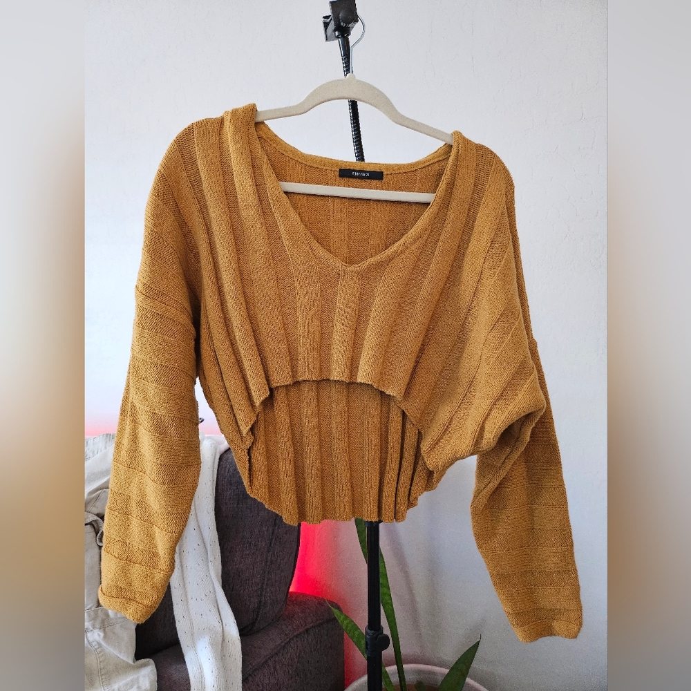 Sweater (pre-loved)